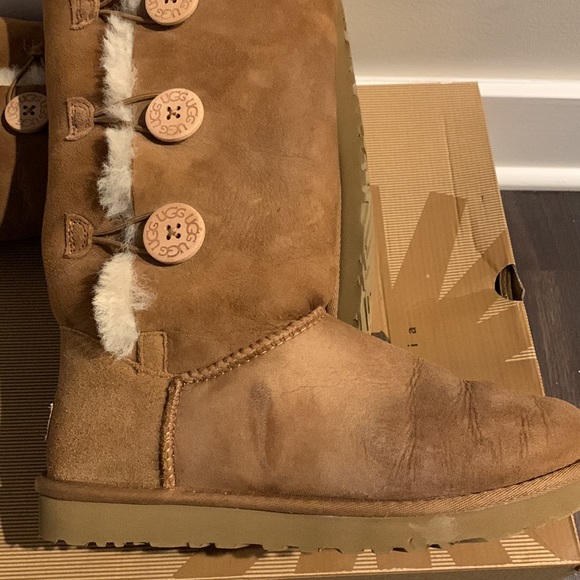 UGG Bailey Button Triplet, womens size 9 - Picture 5 of 6